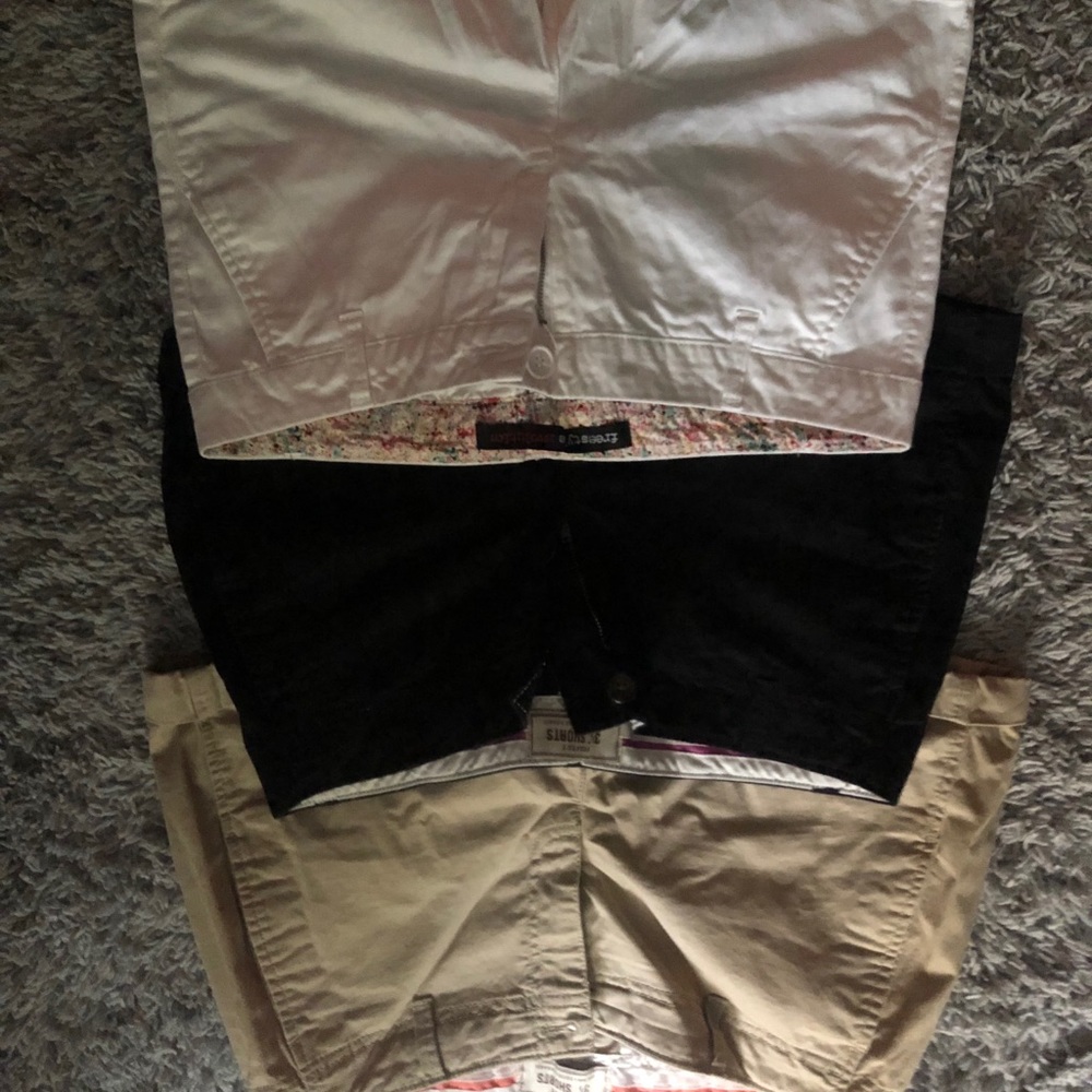 Old navy shorts 3 1/2 inseam black white khaki